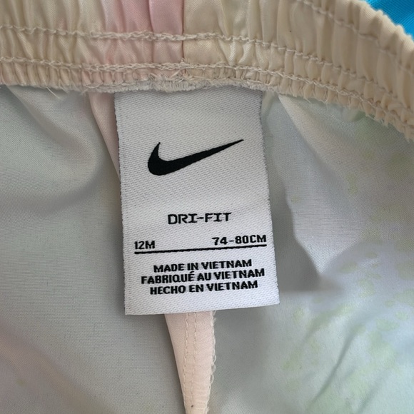 Nike Dri-Fit infant girls two-piece multicolor  tie dye short set NWT - Picture 4 of 9